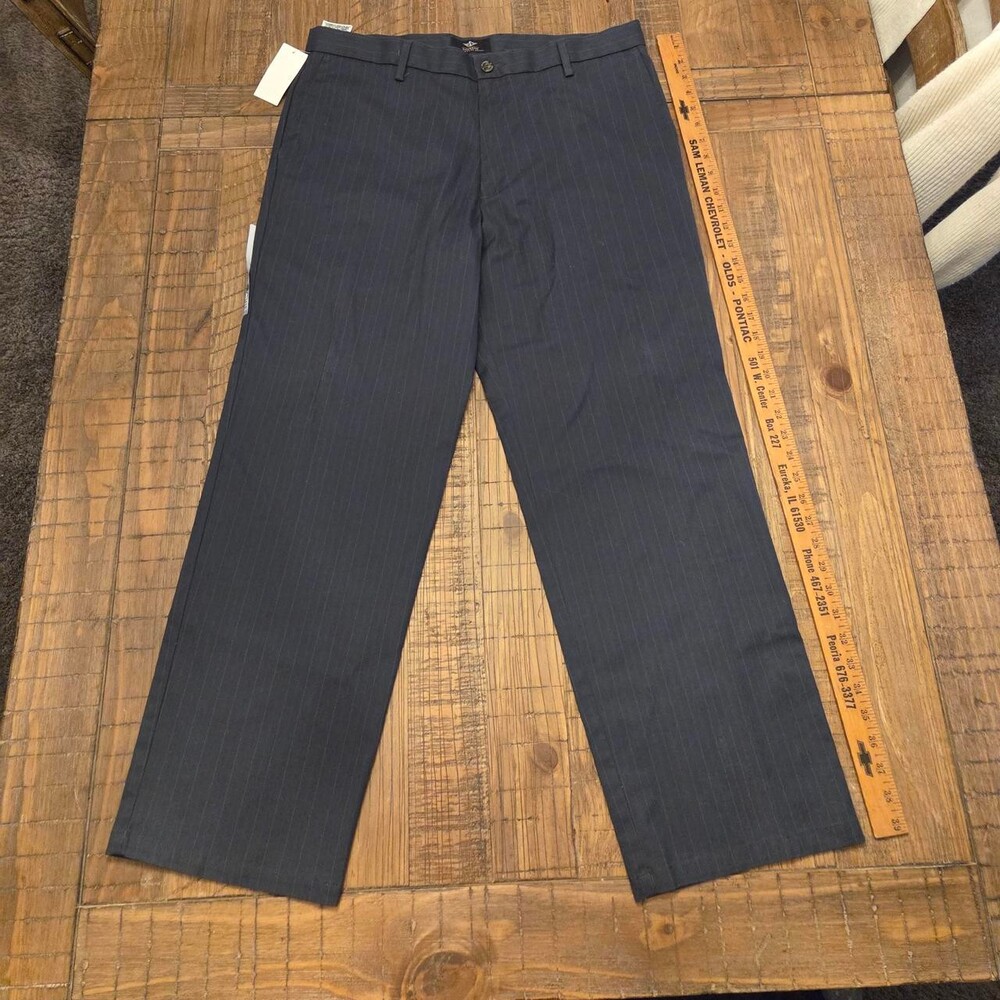 Dockers Men's Grey and Navy Trousers